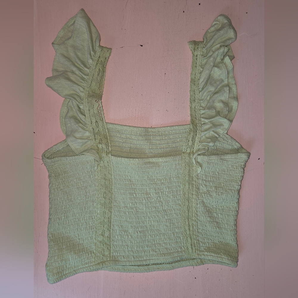 Green‎ Smocked Ruffled Crop Tank Top - Picture 5 of 10
